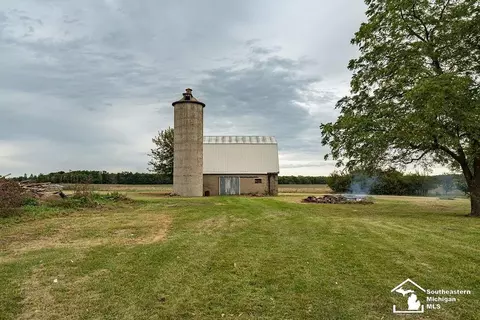Exterior - 5703 Carson, Adrian, MI 49221 photo 5 of 6