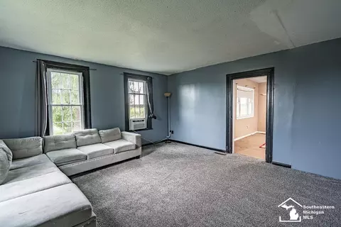 Living - 5703 Carson, Adrian, MI 49221 photo 3 of 6