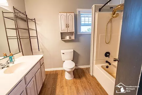 Bath - 5703 Carson, Adrian, MI 49221 photo 1 of 1