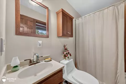 Bath - 3267 Atlas, Davison, MI 48423 photo 1 of 4