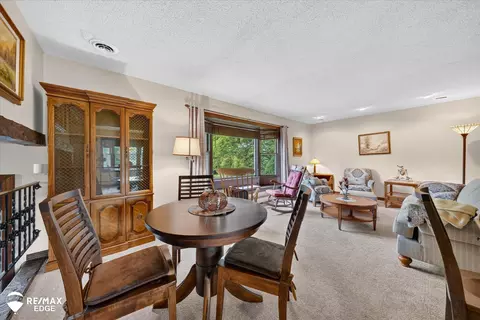 Dining - 3267 Atlas, Davison, MI 48423 photo 1 of 4