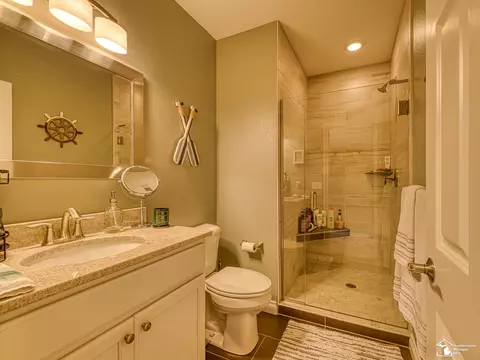 Bath - 3142 Charm Hbr, Monroe, MI 48162 photo 4 of 4