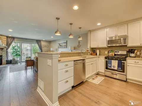 Kitchen - 3142 Charm Hbr, Monroe, MI 48162 photo 1 of 2