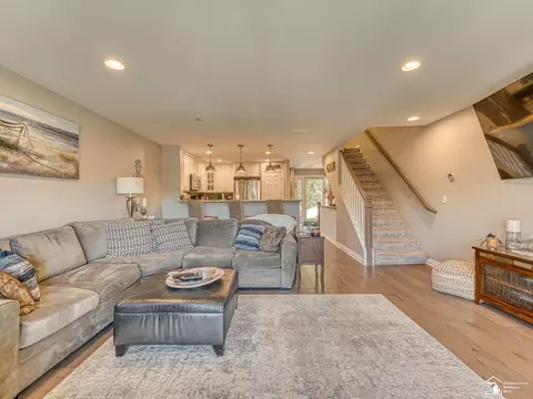 Living - 3142 Charm Hbr, Monroe, MI 48162 photo 4 of 7