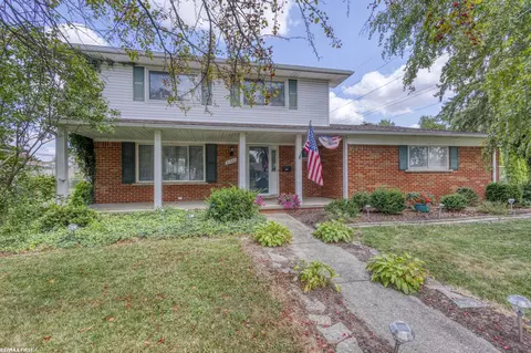 31352 Carmody, Warren, MI 48092