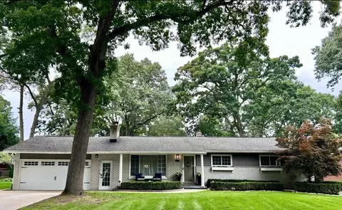 6103 Thorneycroft, Shelby Township, MI 48316