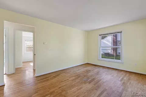 Living - 712 Inner, Tecumseh, MI 49286 photo 4 of 4
