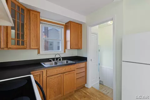 Kitchen - 712 Inner, Tecumseh, MI 49286 photo 4 of 5