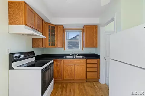Kitchen - 712 Inner, Tecumseh, MI 49286 photo 3 of 5