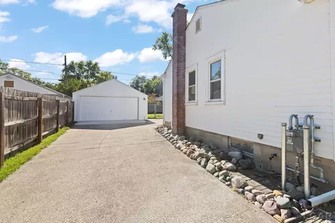 Exterior - 712 Inner, Tecumseh, MI 49286 photo 2 of 7