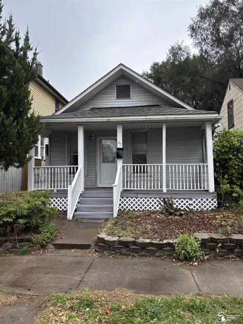 47 E Rockwood, Ecorse, MI 48229