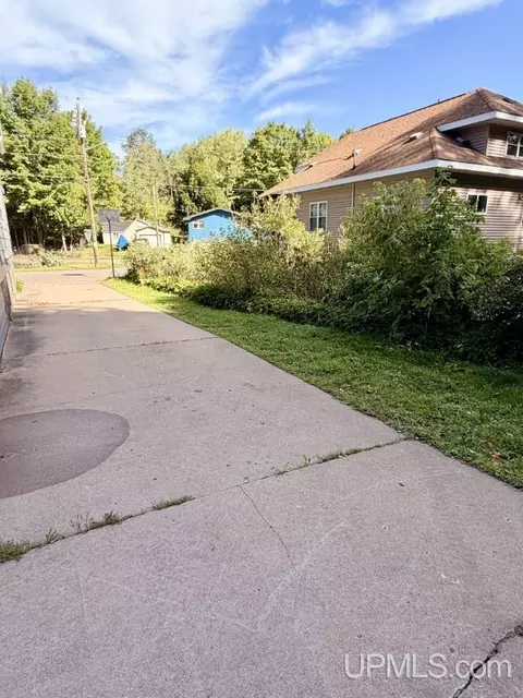 Exterior - 590 Jasper, Ishpeming, MI 49849 photo 7 of 8