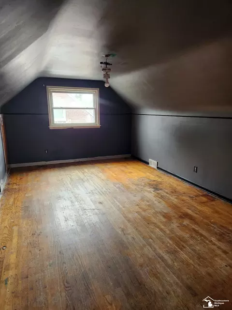 Bedroom - 7520 Harding, Taylor, MI 48180 photo 4 of 5