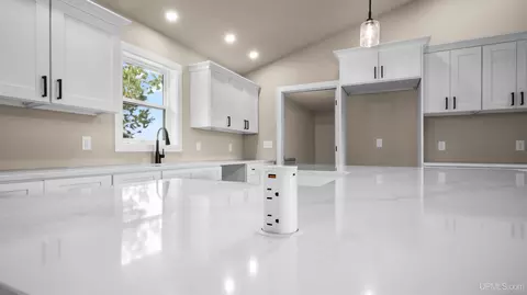 Kitchen - 2100 S 18th, Escanaba, MI 49829 photo 3 of 5