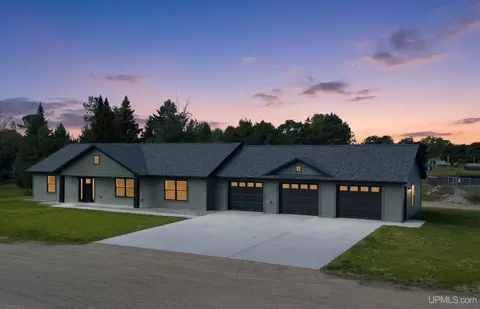 Exterior - 2100 S 18th, Escanaba, MI 49829 photo 2 of 7
