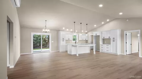 Living - 2100 S 18th, Escanaba, MI 49829 photo 3 of 3
