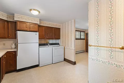 Other - 222 E Maumee, Adrian, MI 49221 photo 29 of 37