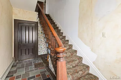 Entry Way - 222 E Maumee, Adrian, MI 49221 photo 3 of 5