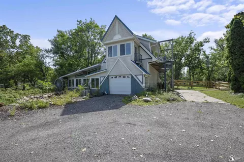 Exterior - 7977 N Custer, Monroe, MI 48162 photo 2 of 8