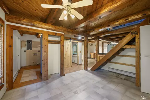 Entry Way - 7977 N Custer, Monroe, MI 48162 photo 1 of 2