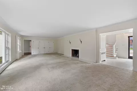 Living - 41 Beacon Hl, Grosse Pointe Farms, MI 48236 photo 2 of 4