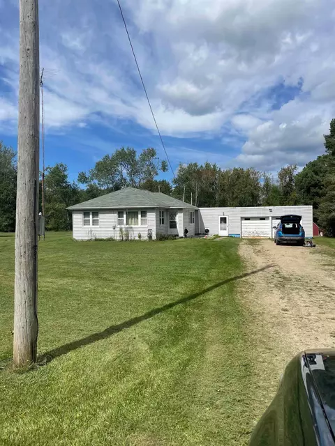 Exterior - 2671 E Maple, Clare, MI 48617 photo 2 of 2