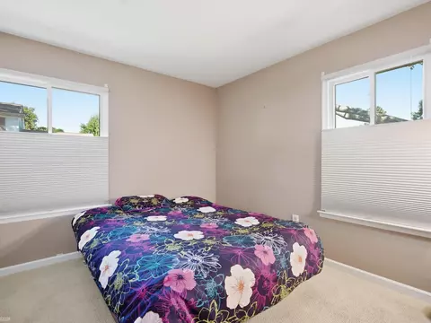 Bedroom - 2982 Roundtree, Troy, MI 48083 photo 3 of 5