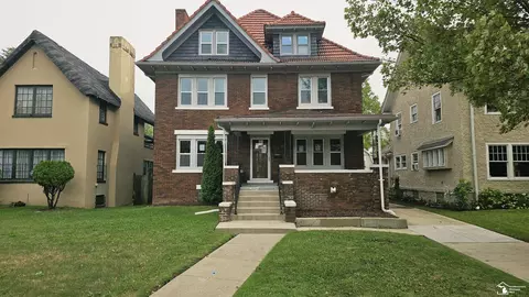 901 Chicago, Detroit, MI 48202