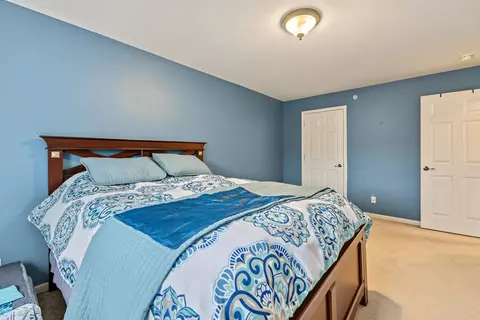 Bedroom - 52268 Naugatuck, Macomb, MI 48042 photo 4 of 4