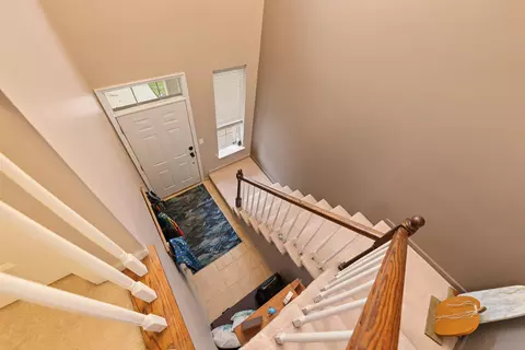 Entry Way - 52268 Naugatuck, Macomb, MI 48042 photo 2 of 6