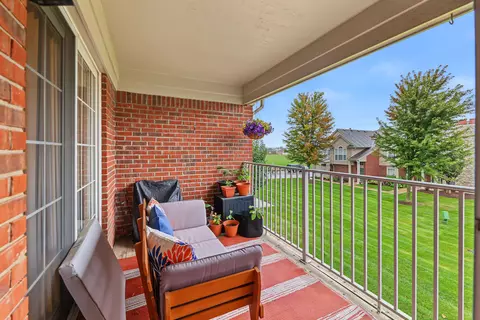 Exterior - 52268 Naugatuck, Macomb, MI 48042 photo 10 of 10