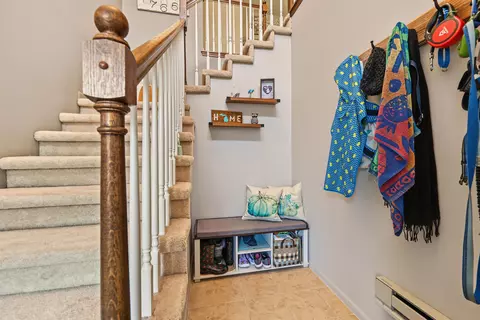 Entry Way - 52268 Naugatuck, Macomb, MI 48042 photo 1 of 6