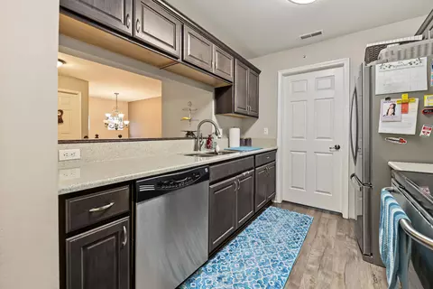 Kitchen - 52268 Naugatuck, Macomb, MI 48042 photo 1 of 3