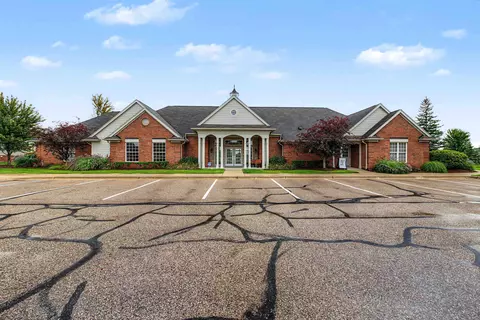 Exterior - 52268 Naugatuck, Macomb, MI 48042 photo 7 of 10
