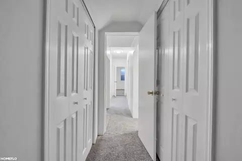 Entry Way - 2818 E Brks, Midland, MI 48623 photo 4 of 4