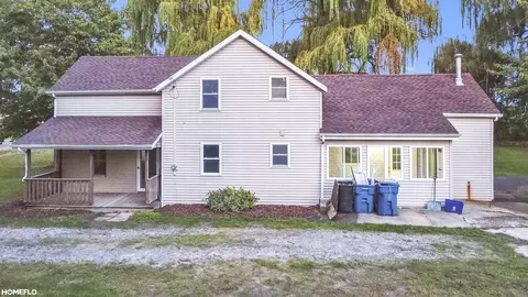 Exterior - 2818 E Brks, Midland, MI 48623 photo 2 of 6