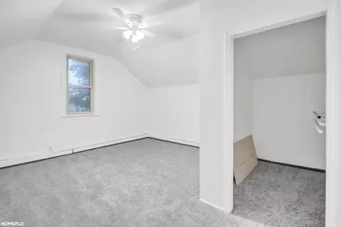 Bedroom - 2818 E Brks, Midland, MI 48623 photo 4 of 10