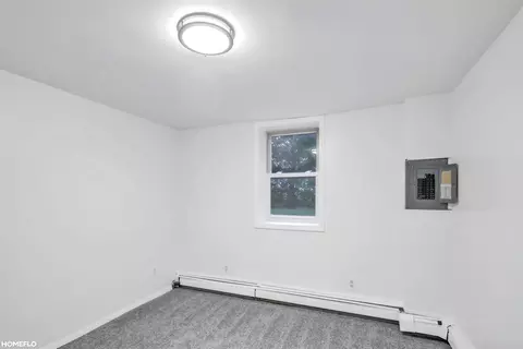Bedroom - 2818 E Brks, Midland, MI 48623 photo 8 of 10