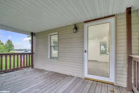 Exterior - 2818 E Brks, Midland, MI 48623 photo 5 of 6
