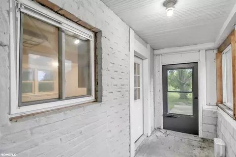 Exterior - 2818 E Brks, Midland, MI 48623 photo 6 of 6
