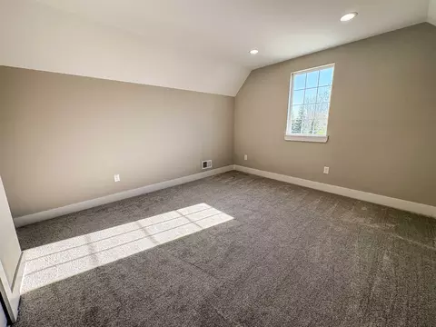 Bedroom - 2465 Mcclellan, Davison, MI 48423 photo 8 of 11