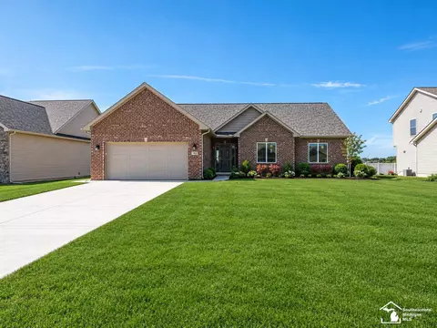 792 E Sweet Briar, Monroe, MI 48161