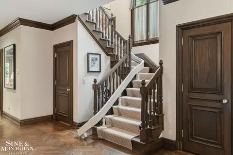 Entry Way - 121 Vendome, Grosse Pointe Farms, MI 48236 photo 3 of 4