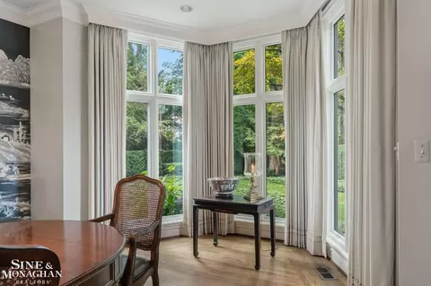 Dining - 121 Vendome, Grosse Pointe Farms, MI 48236 photo 2 of 2