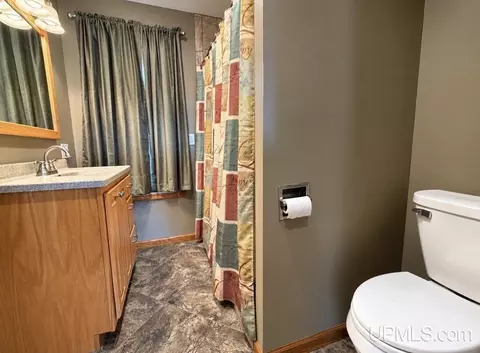 Bath - 202 Stephenson, Escanaba, MI 49829 photo 1 of 3