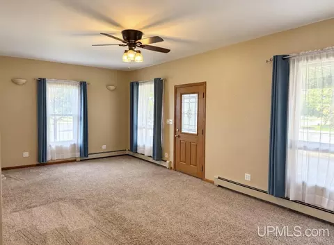 Living - 202 Stephenson, Escanaba, MI 49829 photo 1 of 1
