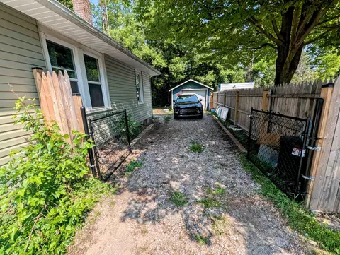 Exterior - 644 Partridge, Flint, MI 48503 photo 5 of 15