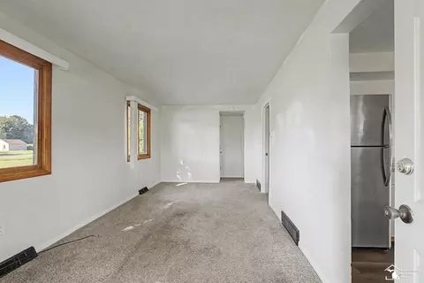 Living - 9901 Secor, Temperance, MI 48182 photo 1 of 2