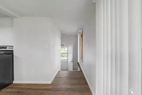Entry Way - 9901 Secor, Temperance, MI 48182 photo 1 of 1
