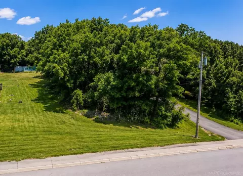00 Hickey, New Baltimore, MI 48051
